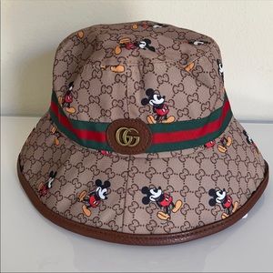 mickey mouse bucket hat gucci